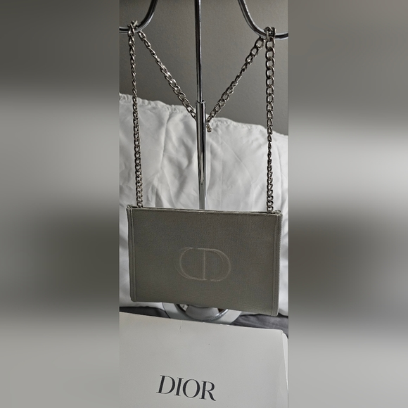 NIB Christian Dior "CD" Pouch with Double Snap Closure - Picture 14 of 14